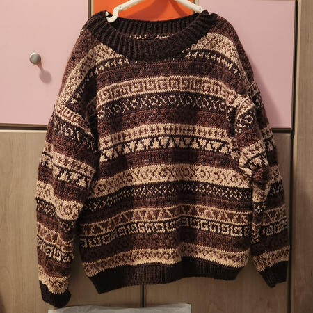 detailed fall sweater