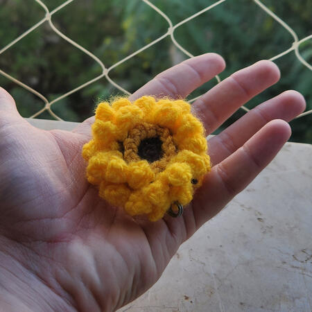 yellow daisy pin
